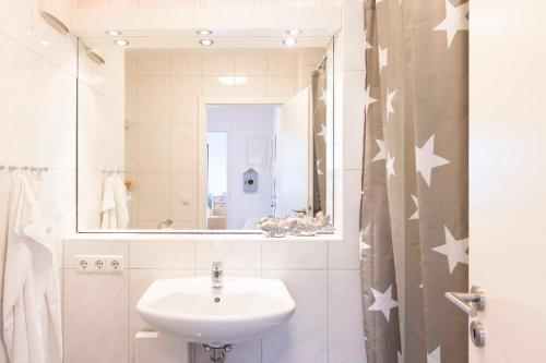 Ένα μπάνιο στο PAM4 Ferienwohnung Leffler