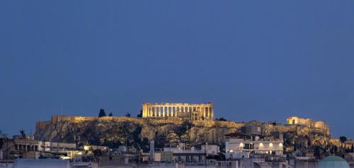 Private Rooftop Jacuzzi with Acropolis Views