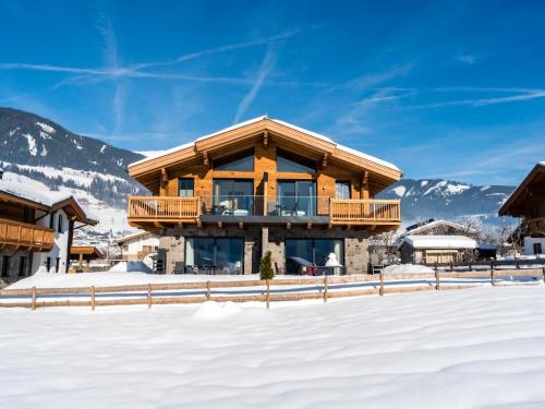 Chalet in Niedernsill near Ski Slopes