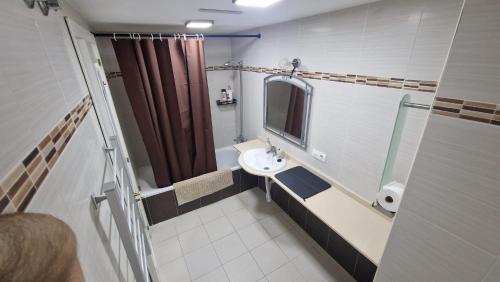 HillView Rooms in Manilva