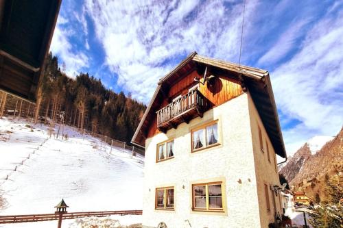 Holiday Home Muhr near Katschberg Ski Area