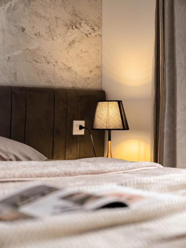 Ένα ή περισσότερα κρεβάτια σε δωμάτιο στο Dani Apartment - Vinhomes Times City - Hà Nội