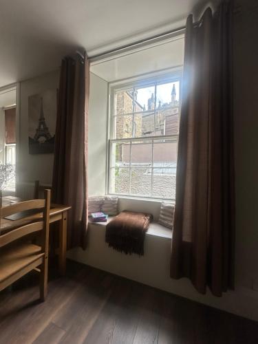 Edinburgh City Centre Apartment photo 16