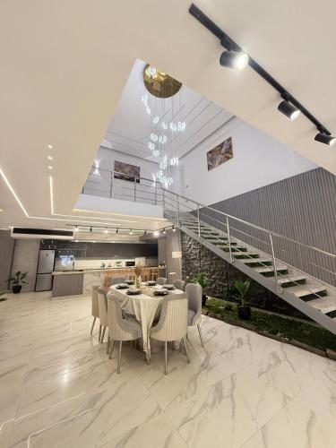 Fotografie z fotogalerie ubytování Luxury villa 89 elshick Zayed v destinaci Kafr Abū ʼumaydah