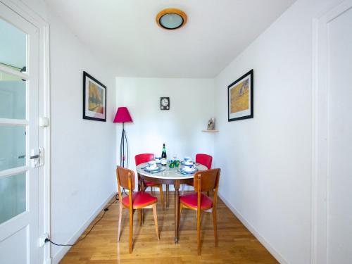 Gambar di galeri bagi Holiday Home in Hérisson near Lake di Hérisson