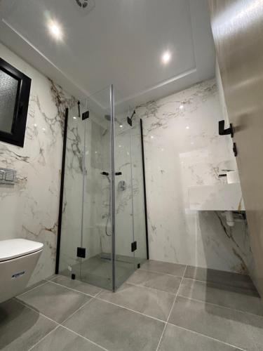 Ένα μπάνιο στο luxury apartments