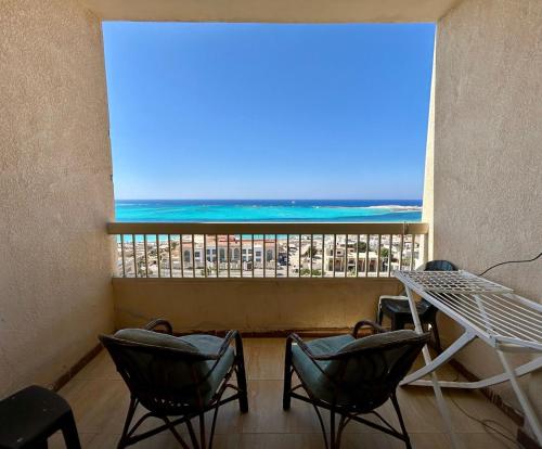 شقة بإطلالة بانورامية على البحر في مطروح استمتع بأجمل منظر في مطروح