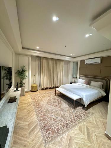 Gallery image of Goldcrest Luxe Living - 5 Star Serviced Apartments, DHA Lahore in Lahore