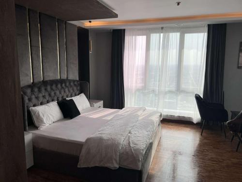 Gallery image of Goldcrest Luxe Living - 5 Star Serviced Apartments, DHA Lahore in Lahore
