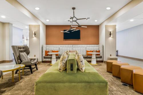 Ruang duduk di Hampton Inn Aurora Medical Center Denver