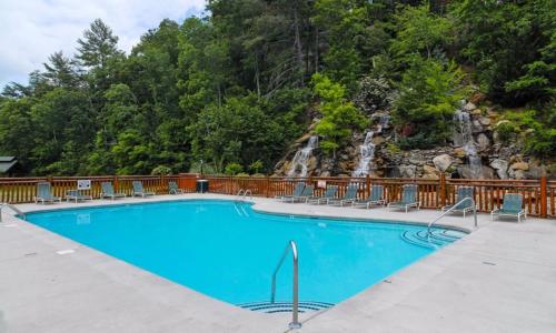 Smoky Mountain Escape by American Patriot Getaways photo 5