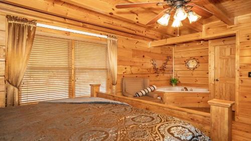 Smoky Mountain Escape by American Patriot Getaways photo 26