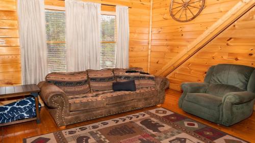 Smoky Mountain Escape by American Patriot Getaways photo 35