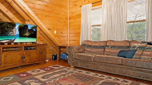 Smoky Mountain Escape by American Patriot Getaways photo 36
