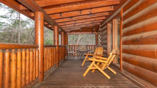 Smoky Mountain Escape by American Patriot Getaways photo 37