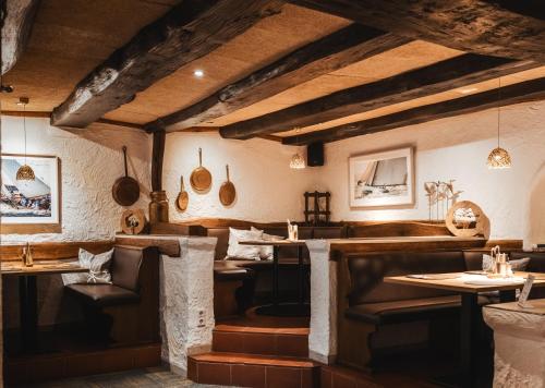 Posezení v ubytování CONTEL Hotel