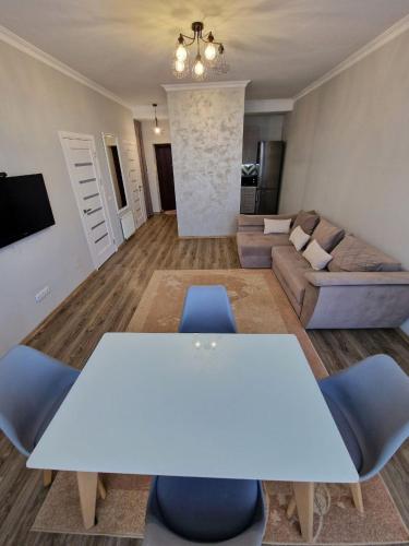 Ultra Center Lev Tolstoi