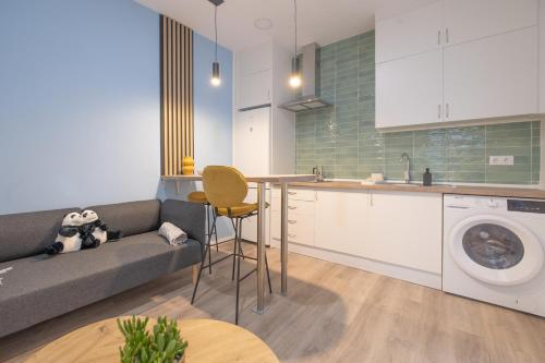 Home Chueca - Gran via