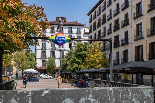 Home Chueca - Gran via