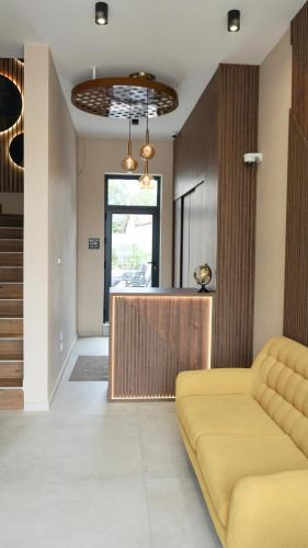 POOL RESORT Vila Lena - Lux residence apartman 5にあるシーティングエリア