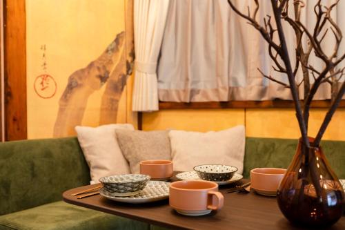 Cozy Private House, Free Parking, Exploring Tokyo, 40 min to Narita Airport, Skytree Asakusa Ueno, 5Beds, Quiet, EDO GATEI Sakura Biyori Stay