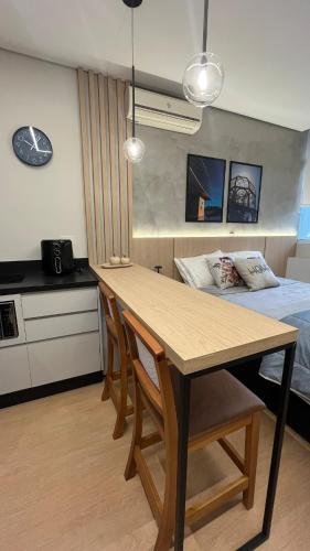 Η κουζίνα ή μικρή κουζίνα στο Studio moderno no Centro-Batel