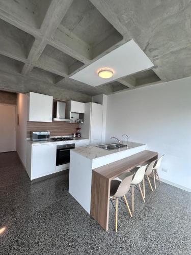 Η κουζίνα ή μικρή κουζίνα στο Brand new apt San Bernardino Caracas