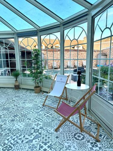 Μπαλκόνι ή βεράντα στο Champagne Therapy Demeure de charme avec piscine et SPA - 7 chambres