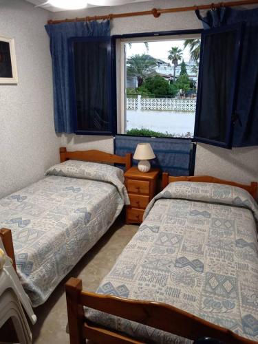 Apartamento-Primera línea playa-La Mata-Alicante