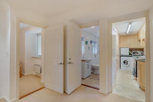 Η κουζίνα ή μικρή κουζίνα στο Glanmor South