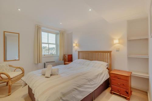 Ένα ή περισσότερα κρεβάτια σε δωμάτιο στο Glanmor South