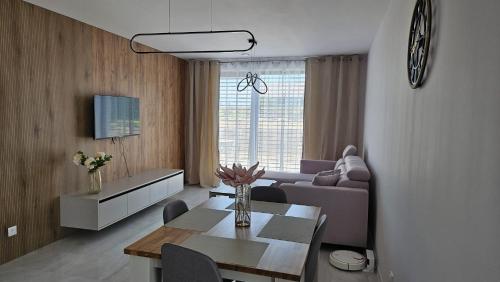 Moderný apartmán 2 s veľkou terasou