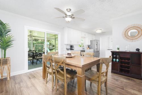 Gambar di galeri bagi Be A Nomad Welcome to Your Neptune Beach Retreat di Neptune Beach