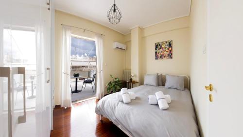 Pagrati Sunlit Penthouse