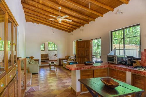 Φωτογραφία από το άλμπουμ του Casa Francesca Beautiful house with a large garden σε Sámara