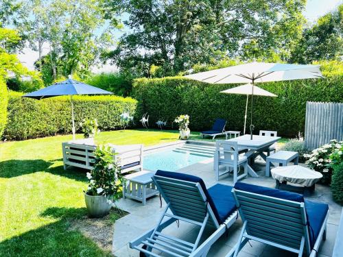 Πισίνα στο ή κοντά στο Walkable Designer Home in East Hampton Village!