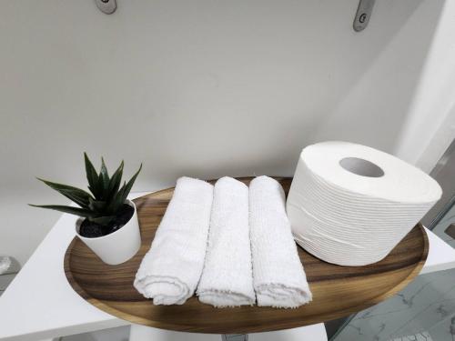 Φωτογραφία από το άλμπουμ του Cozy Tiny private Guesthouse Miami σε Kendale Lakes