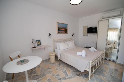 Thines Studios - Studio C