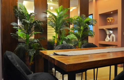 Gallery image of Goldcrest Grand Mall Luxury Apartments DHA Phase 4 Lahore in Lahore