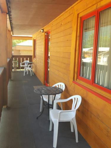 Bella Coola Cumbrian Inn – Photos 3