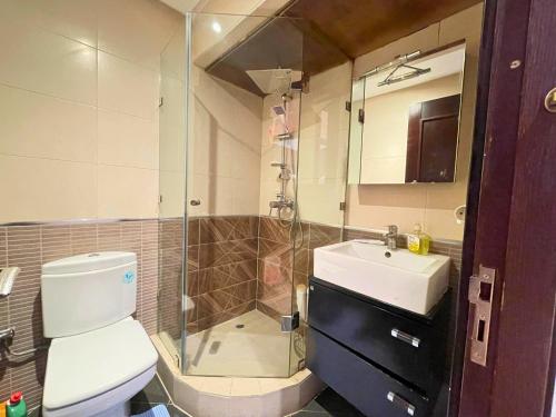 Koupelna v ubytování Appartement Moderne & Spacieux au Cœur de Guéliz et Proche Majorelle