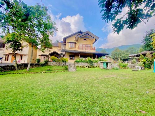 Gallery image of VILLA AQILA 7 KAMAR By ANDI TOUR in Sampal 2