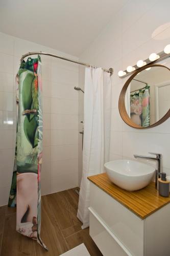 Bilik mandi di Apartment Dinko