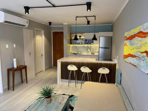 Escape in style! 200 meters from Sambil!