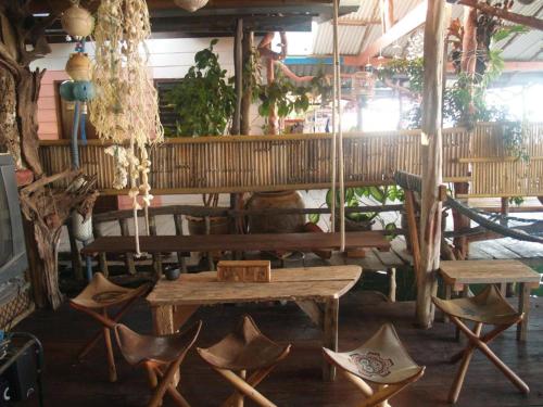 Restoran atau tempat lain untuk makan di Peacock Hostel