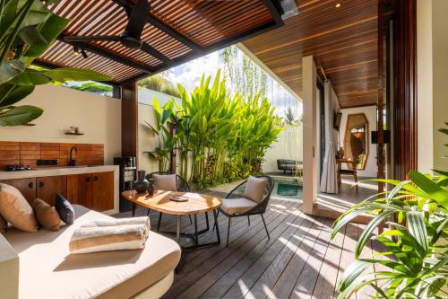 Χώρος καθιστικού στο Meraki Lombok Villas