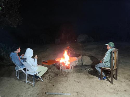 Tetamu yang menginap di Ecocamping Okaeté