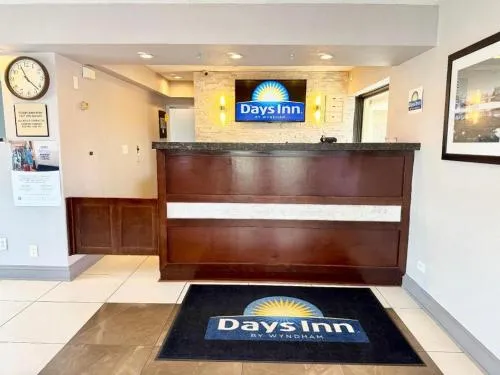 Days Inn by Wyndham St. Charles IL in Elgin
