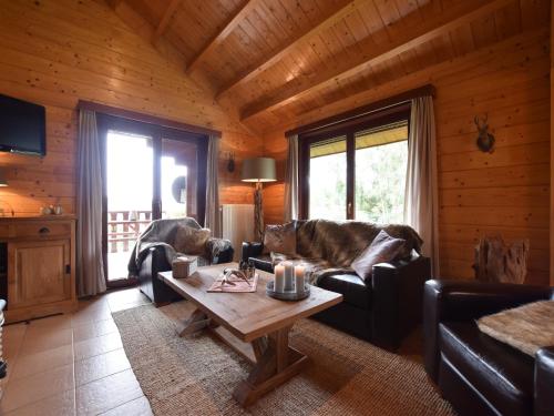 Khu vực ghế ngồi tại Splendid Chalet in Durbuy with Garden