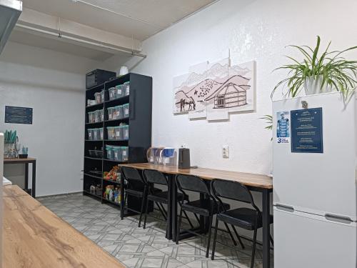 Galeriebild der Unterkunft Nomad Inn in Bischkek
